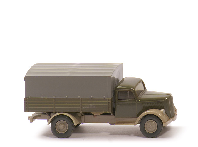 Opel Blitz 1939, unbeschriftet - FH, PR hellolivgrün, CH gelbgrau, o. Blitz - 840/4f