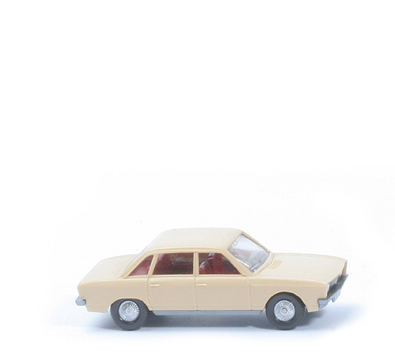 VW K 70 - hellbeige, Lenkrad eingesetzt - 47/1b