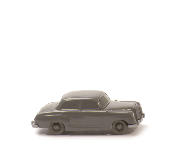 Mercedes 180 uv - basaltgrau - 220/1h