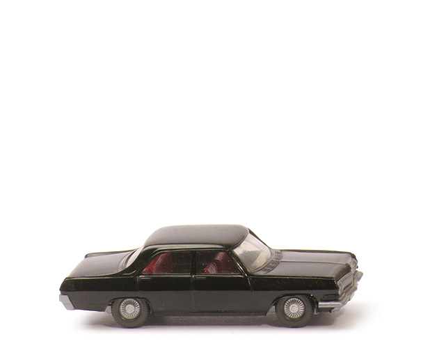 Opel Admiral - schwarz, BP 112, LKR separat - 112/2