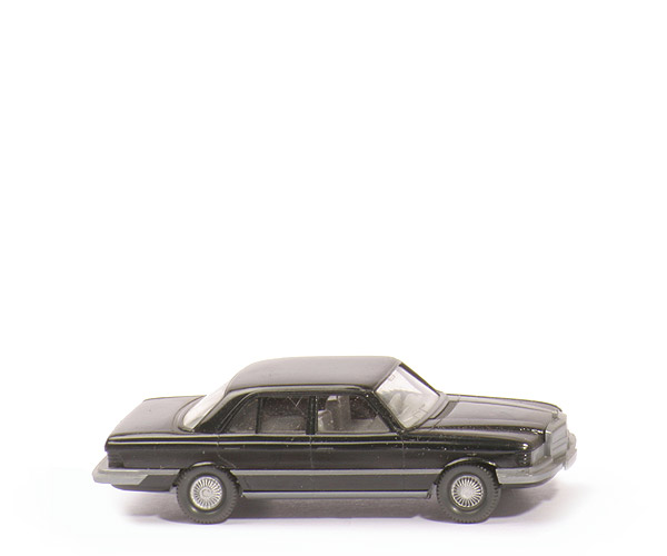 Mercedes 450 SE - schwarz - 151/1f