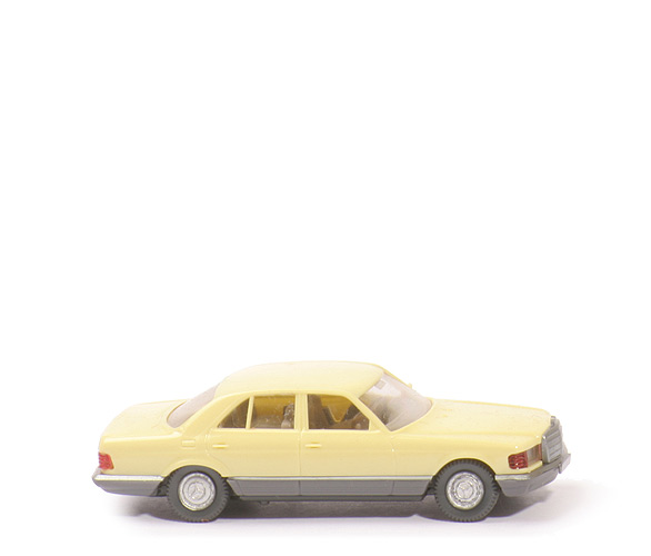 Mercedes 500 SE - schwefelgelb - 157/1g