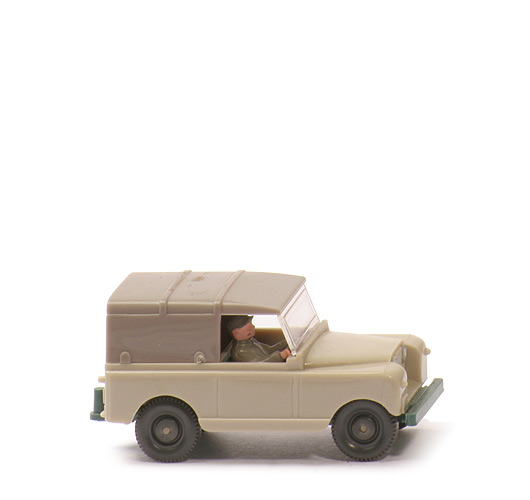 Land Rover - hellgelbgrau/patinagrün, BP 100 ff, m. Fahrer - 100/9b