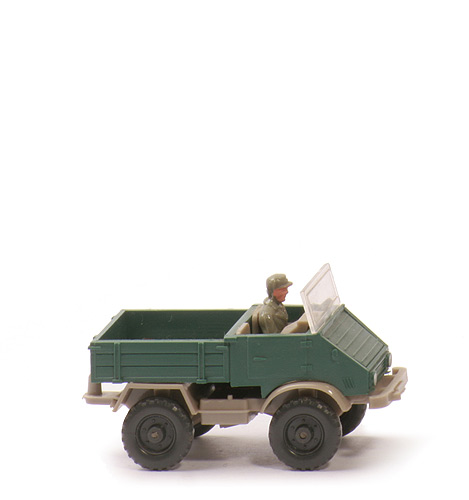 Unimog offen (Typ 4) - Aufbau patinagrün, CH graubeige, Kardan graubeige - 370/7j