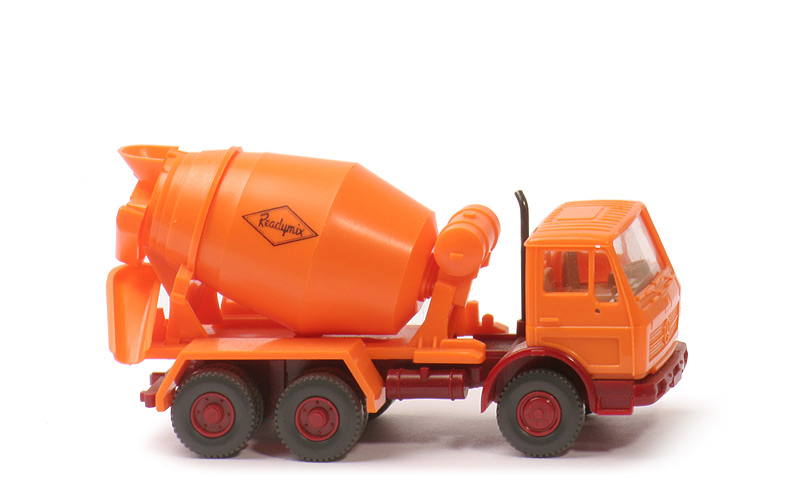 MB 2224 Betontransport - Readymix (Schreibschrift), CH hellbraunrot, Grill integriert - 682/1