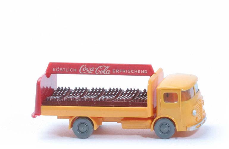 Büssing 4500 Coca-Cola - Stoßstange silbern / Heck rot - 560/3c