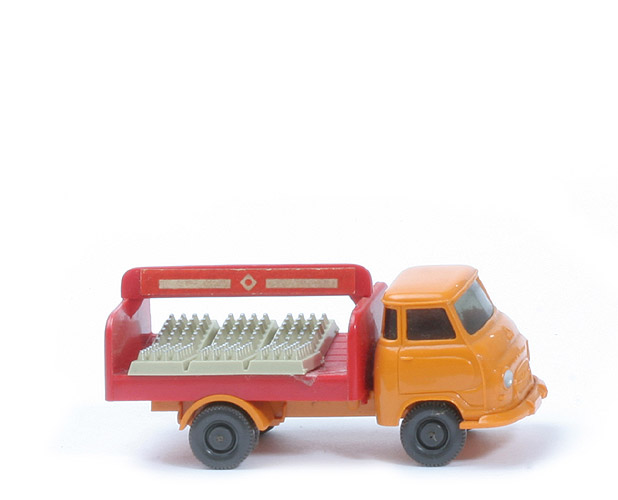 Hanomag Kurier, Getränkewagen - FH, CH gelborange, Aufbau rot - 343/1c