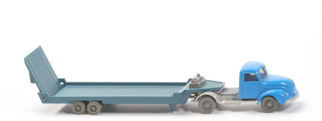Magirus S 3500 alter Tiefladesattelzug - FH himmelblau, CH silbergrau - 490/5b