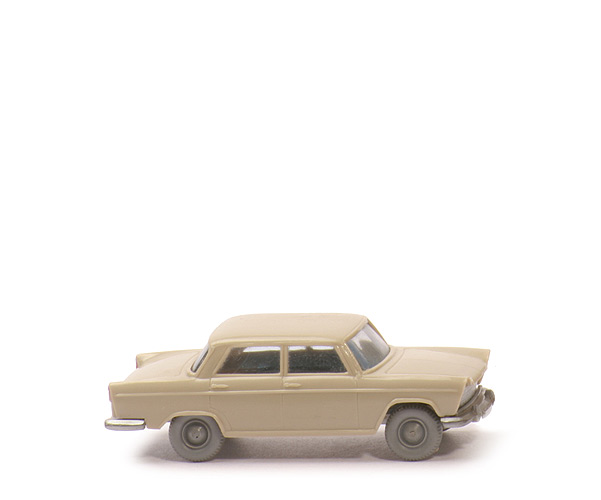 Fiat 1800 - heller als gelbgrau - 90/3e