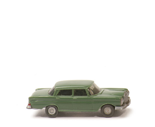 Mercedes 220 S - diamantgrün, BP Mercedes, o. ZH - 140/7d