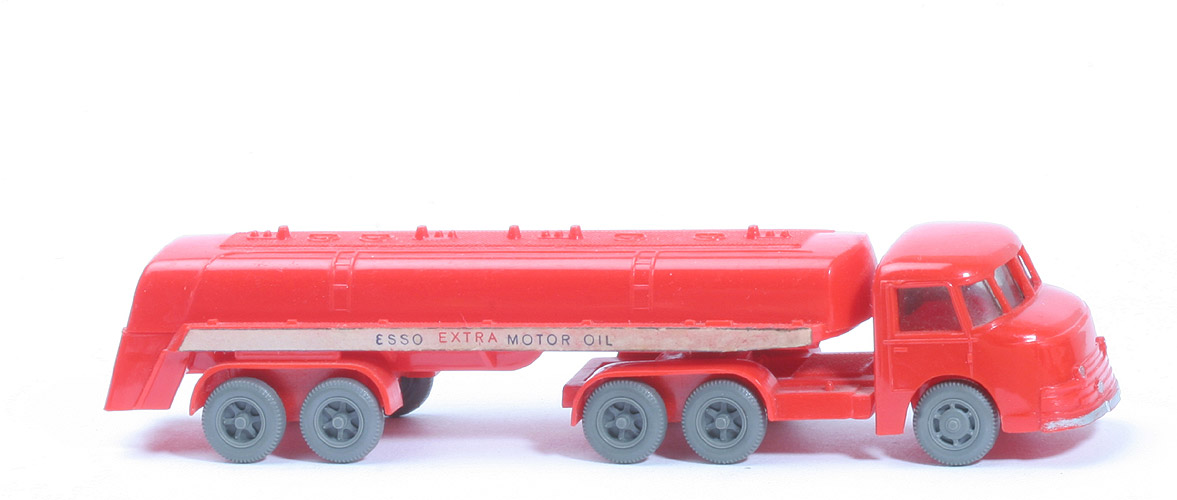 Henschel Bimot Esso Supertankwagen - verglast, AH geschlossen, Schrift 34 mm mager - 790/3c