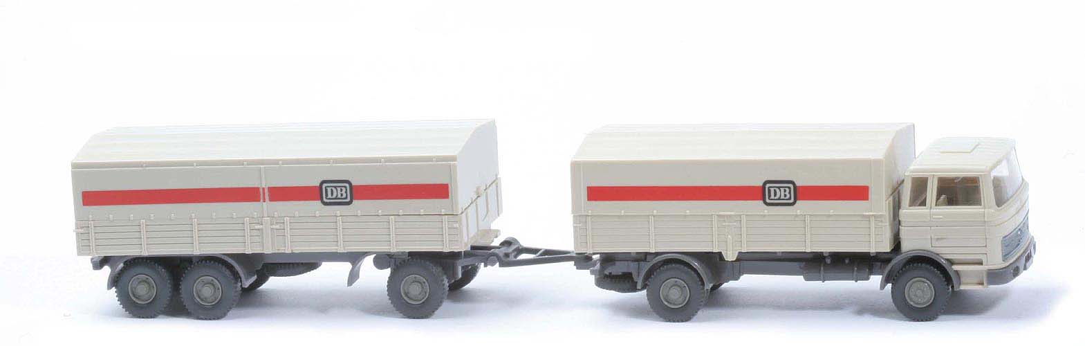 MB LP 1620 Lastzug DB - hellelfenbein / ohne Lenkrad - 432/2d