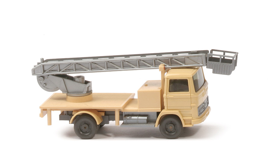 MB LP 1317 Hebebühnenwagen - hellbeige ~, Leiter mit einem Stift - 644/1a