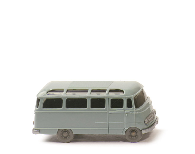 MB L 319 Bus - hellgraublau, BP WM, RL stark - 260/2c