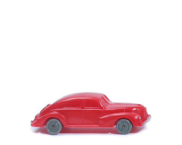 Schräghecklimousine, spitze Haube - rot, ohne Zughaken - 29/5a