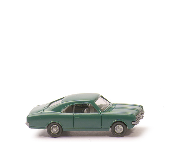 Opel Commodore - patinagrün, LKR integriert, BP 8c - 84/2e