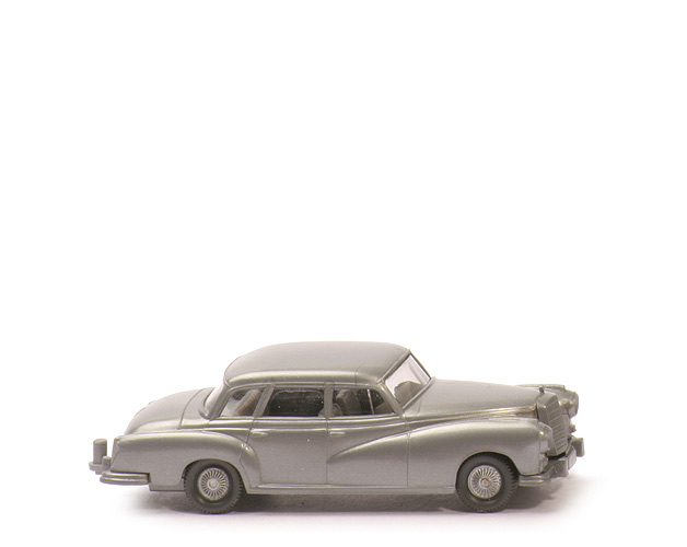 Mercedes 300 - Silberling, mit Inneneinrichtung - 150/6 ?