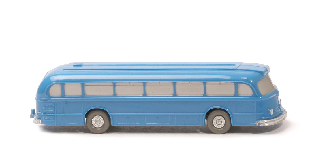 MB Pullman Bus uv - himmelblau, Boden Struktur, m. Zugh., o. Brücke - 700/9a