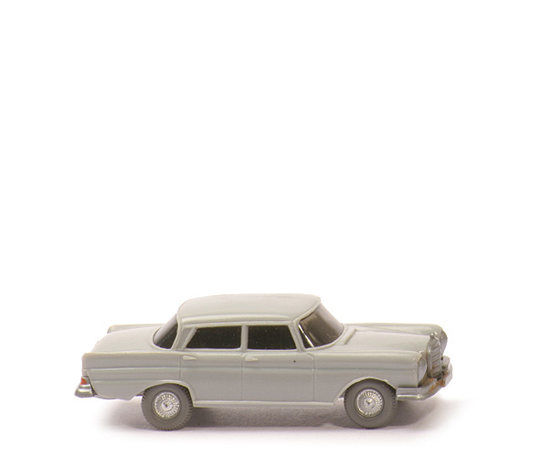 Mercedes 220 S - silbergrau, BP WM - 140/6a