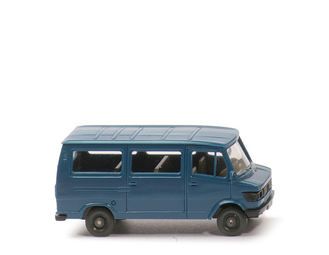 MB 207 D Kombiwagen - unbeschriftet, capriblau - Mercedes (5) A