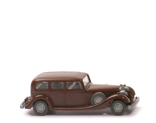 Horch 850 - schokobraun, IE lichtgrau, BP Berlin-W - 825/1e