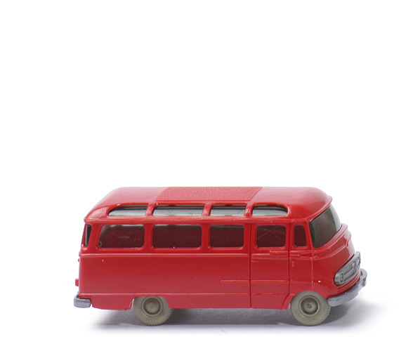 MB L 319 Bus - rot, CH silbern, BP WM, RL stark - 260/2f