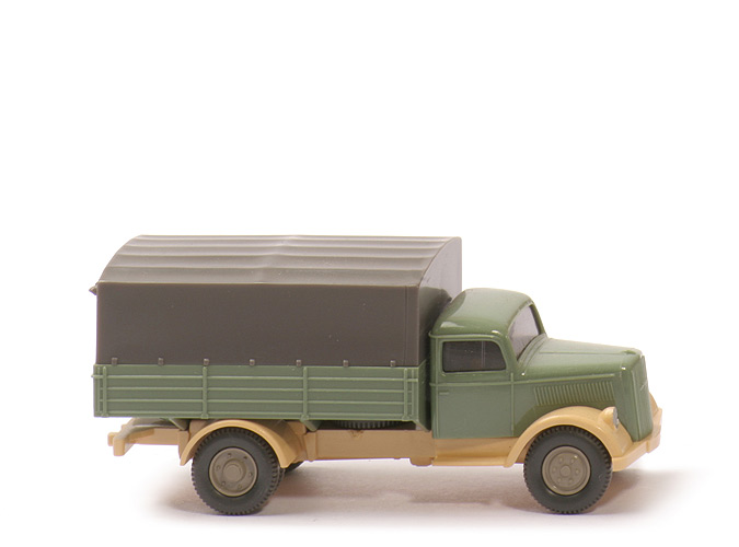 Opel Blitz 1939, unbeschriftet - FH, PR resedagrün, CH hellbeige, m. Blitz - 840/5c