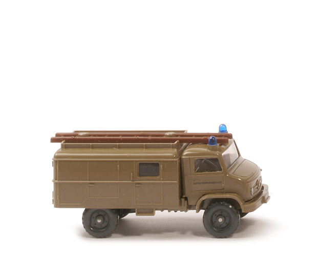 Unimog S Allradlöschfahrzeug (2005) - 50 Jahre Unimog S 404, ca. sandbraun - nicht erfasst