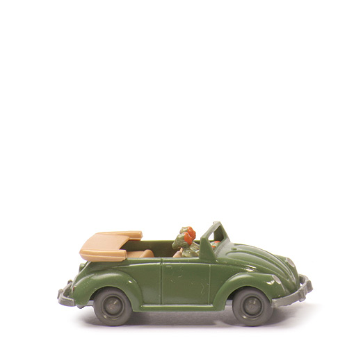 VW Käfer Cabrio mit Frontrahmen - dunkelmaigrün - 33/1i