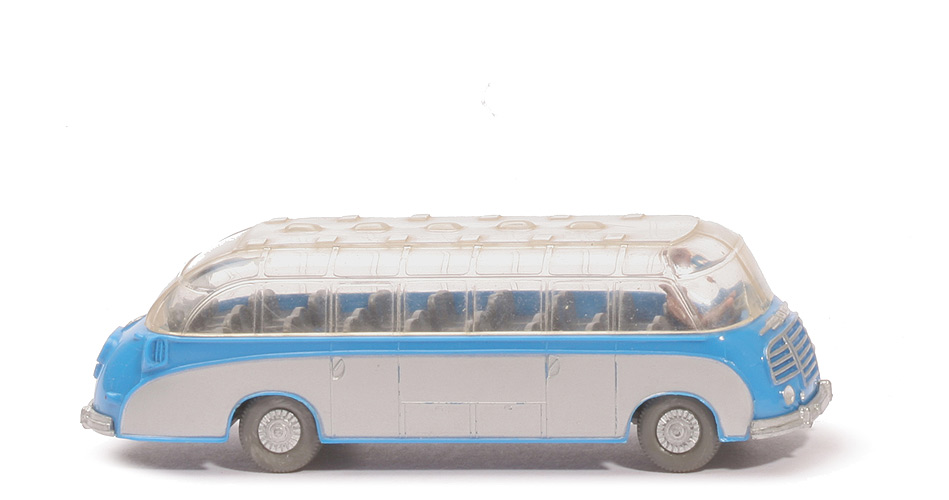 Setra-Bus - himmelblau, Armaturenbrett trapezförmig, mit Fahrer - 730/3