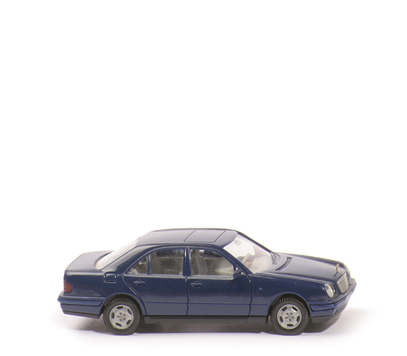 MB E-Klasse 230 1995 - stahlblau - 147/1