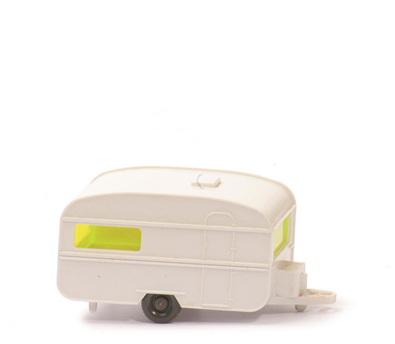Wohnwagen Knaus - weiß, 3 Stützen, Streifen unbemalt - 91/2h