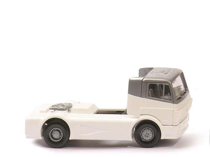 Renntruck Mercedes - Vorserie silbern/weiß - Mercedes (56) ~