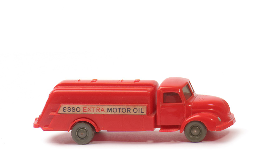 Magirus S 3500 Alter Tankwagen - ESSO, orangerot, BP WM, AH geschlossen - 780/11a
