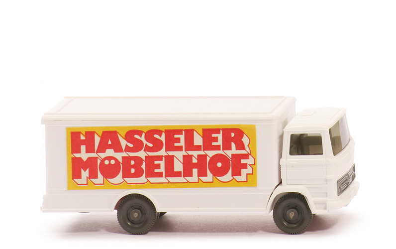 MB LP 1317 flacher Koffer - Hasseler Möbelhof mit 42 m - Hasseler Möbelhof