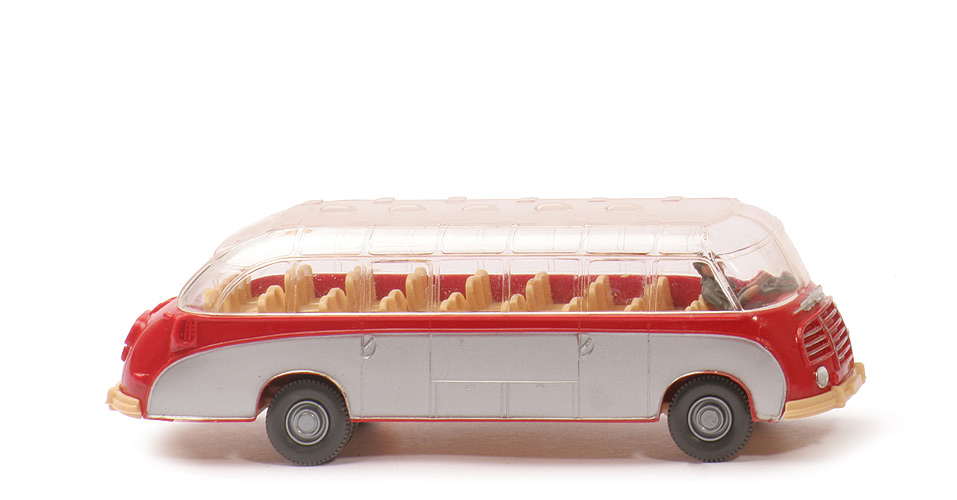 Setra-Bus - rot, Bodenprägung WM - 73 - Germany - 730/8b
