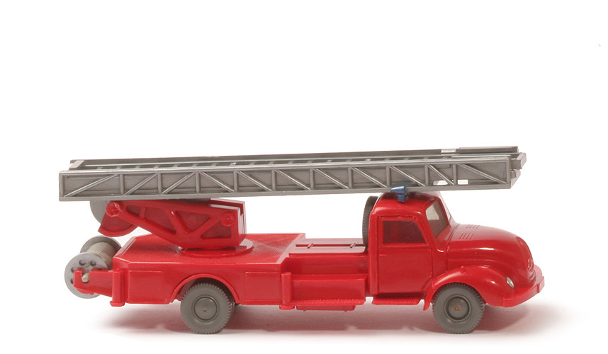Magirus S 3500 Alter Leiterwagen - Blaulichtleiste, mit Blinker, FH, CH, Aufbau rot - 620/20a