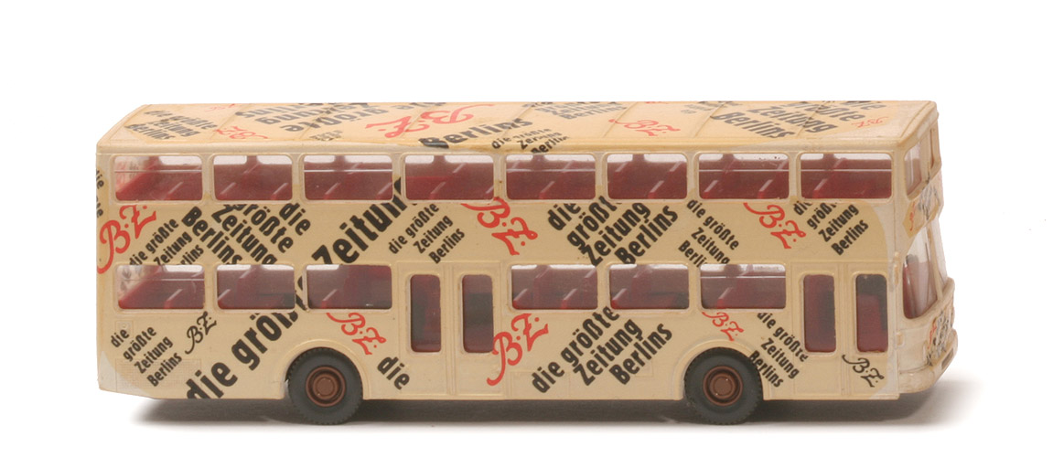 MAN SD 200 Doppeldeck-Bus - umgestaltet auf Berliner Zeitung (2. Wahl) - 730/17 ~