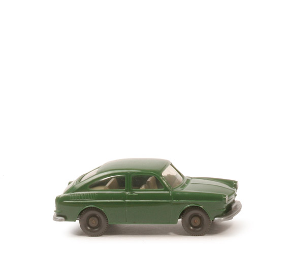 VW 1600 TL - laubgrün, Haube eckig, m. IE - 43/2a