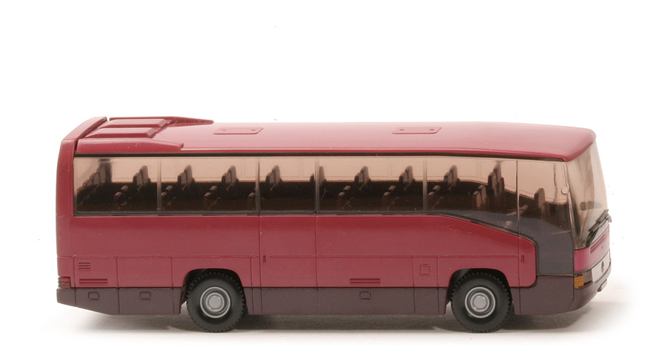 Reisebus MB O 404 RH (kurz) - violett (Messemodell) - 713/A Messemodell
