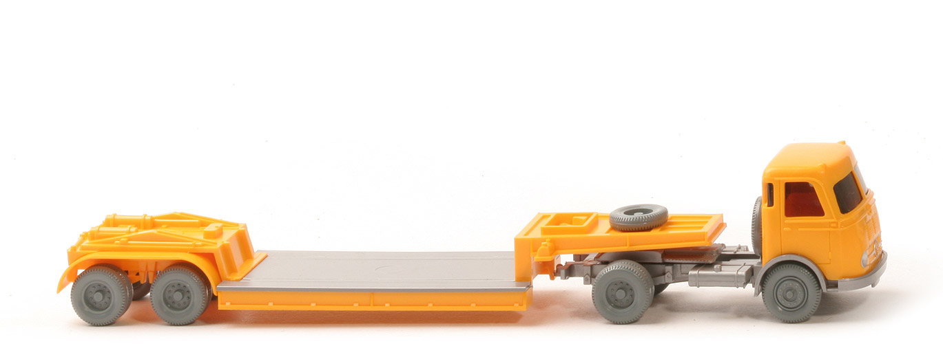 MB LPS 332 Pullman - Tiefladesattelzug (2019) - PMS: "Wiking-Verkehrs-Modelle Nr. 75" - nicht erfasst