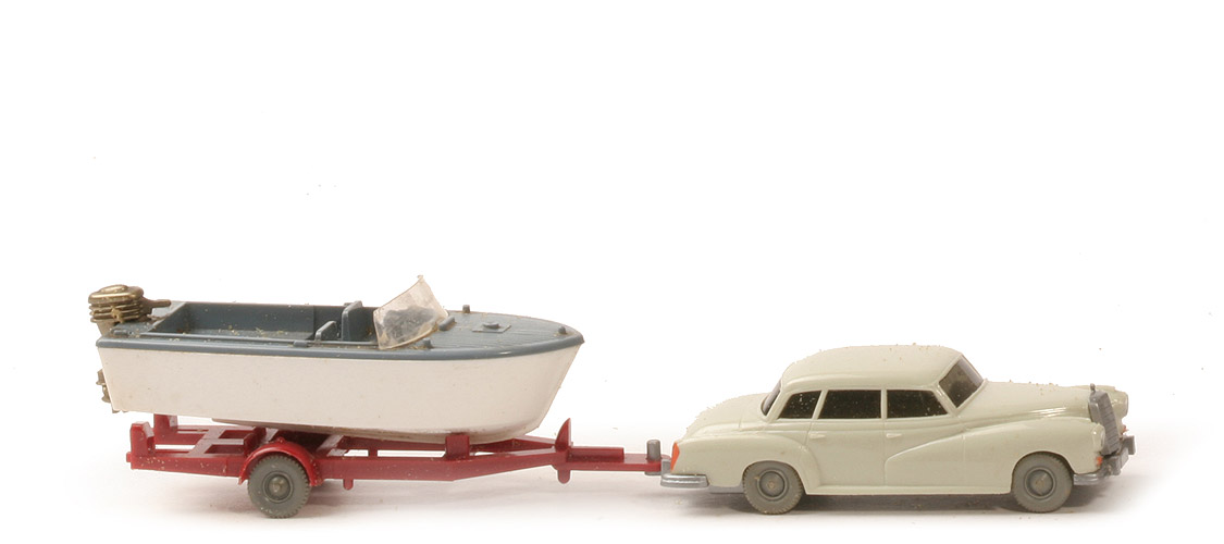 Mercedes 300 - Geschenkpackung Motorboot - grünlichbeige, Boot graublau/weiß - 2140/2