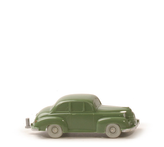 Opel Olympia 1951 mit Bodenplatte - dunkelmaigrün - 90/2h
