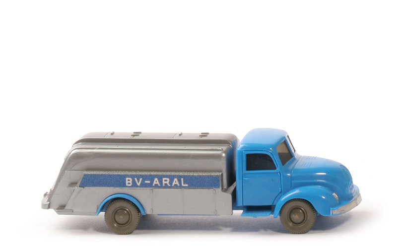 Magirus S 3500 Alter Tankwagen - ARAL, AH geschlossen - himmelblau, BP WM im Kreis - 781/10