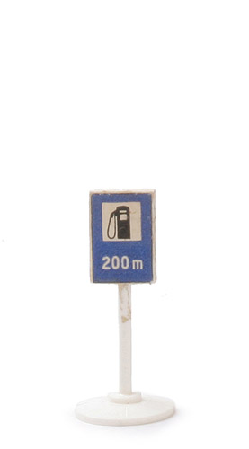 Verkehrszeichen (Typ 2) - Hinweis: Tankstelle 200 m, Papieraufkleber, ohne Herstellerzeichen - 1000/3