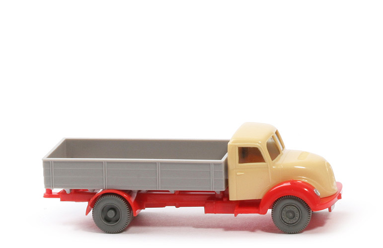Magirus Sirius - FH hellbeige, PR platingrau, CH blassrot - 426/1 ?