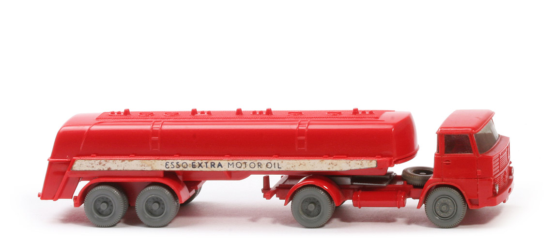 Henschel HS 16 Esso Tank-Sattelzug - Bolzen dünn - mit Zughaken - Bolzen pilzförmig - 790/11