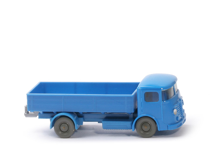 Büssing 4500 Pritschen-LKW - Typ 2, FH, PR himmelblau, CH lichtblau - 470/5d