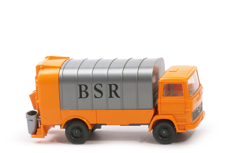 MB LP 1317 Müllwagen ohne Spiegel - BSR  - Werbemodell - m. Lkr., o. Spiegel - BSR (1) b