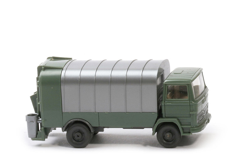 MB LP 1317 Müllwagen ohne Spiegel - mit KUKA - dunkelresedagrün - 643/13d